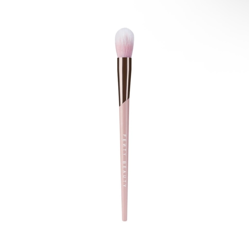 NWT Fenty Beauty Pink Precision Highlighter Brush 135 - Picture 2 of 5